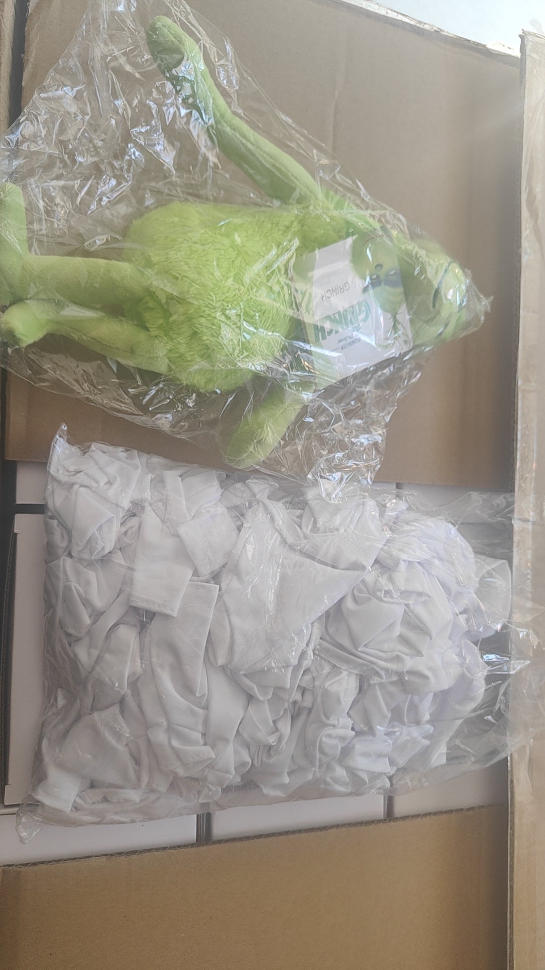 2500pcs Christmas Grinch Plush with Sublimation Heat Transfer Tshirts