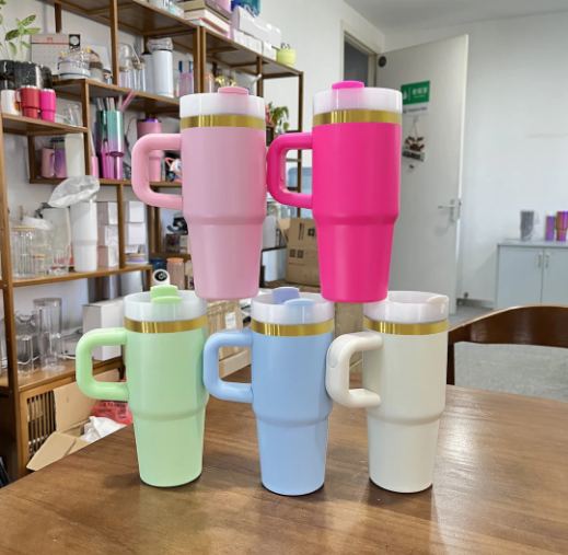 136pcs Tumblers mixed ship to UK by truck