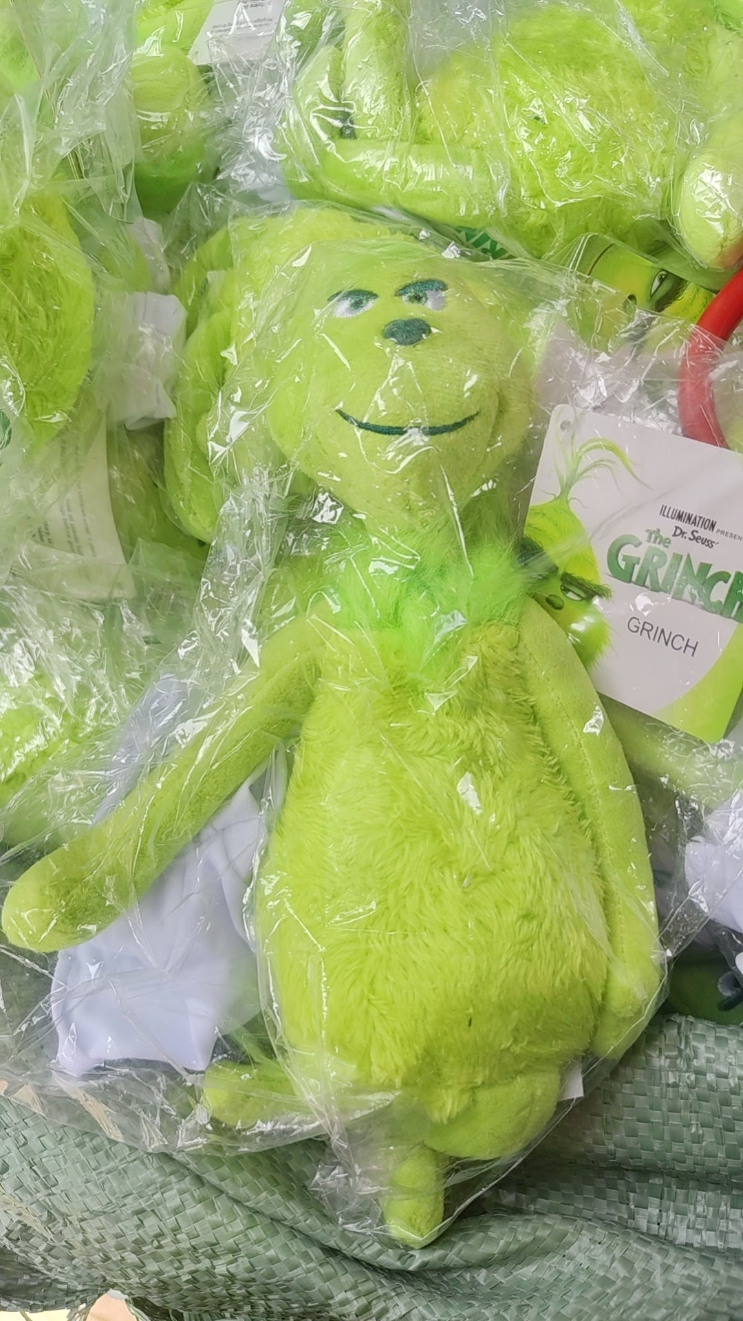 200pcs Christmas Grinch Plush Dolls  & 300pcs Christmas Bags