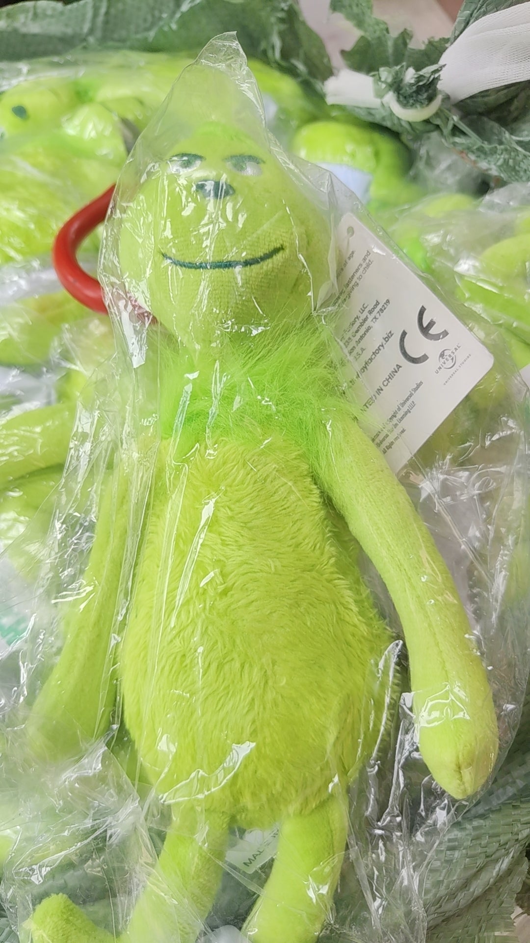 200pcs Christmas Grinch Plush Dolls  & 300pcs Christmas Bags