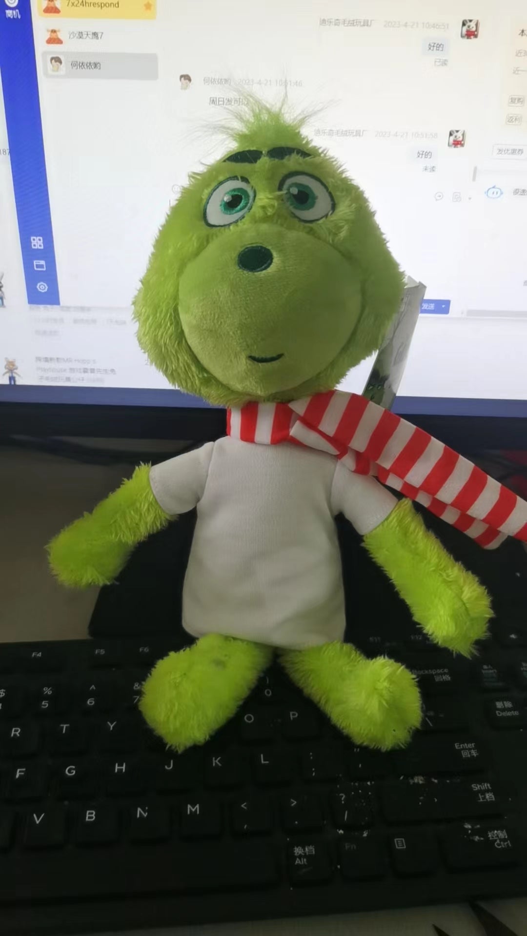 50pcs Christmas Grinch Plush Doll with Sublimation Tshirts