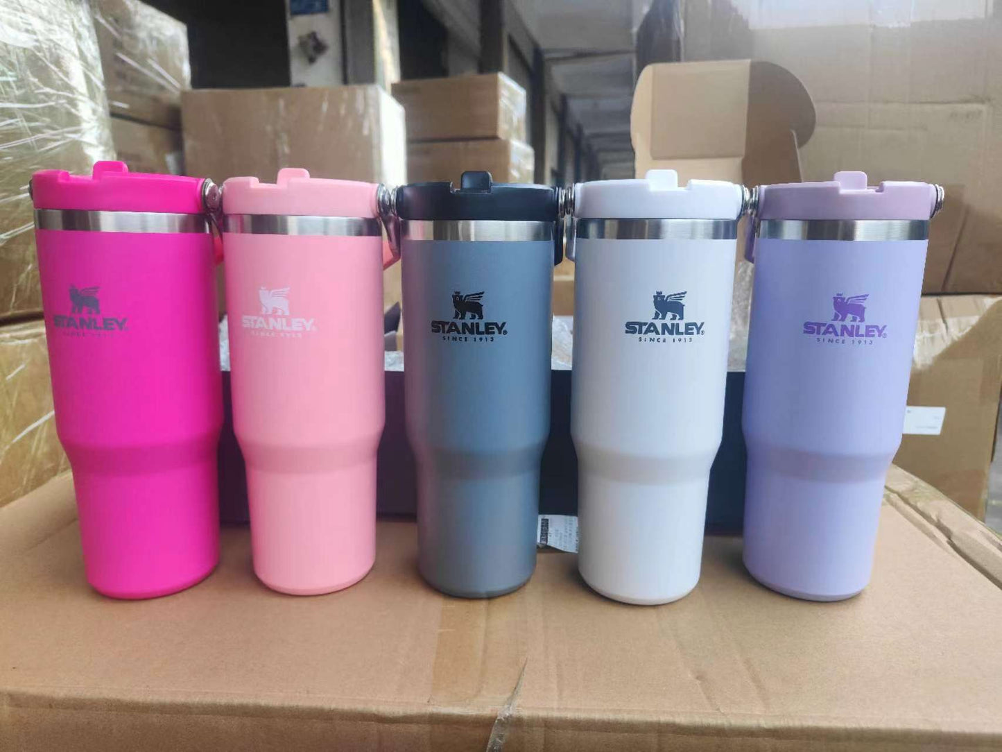 25pcs 30oz & 25pcs 20oz Hello Kitty Stanley Matte macaron colors flip straw school tumblers