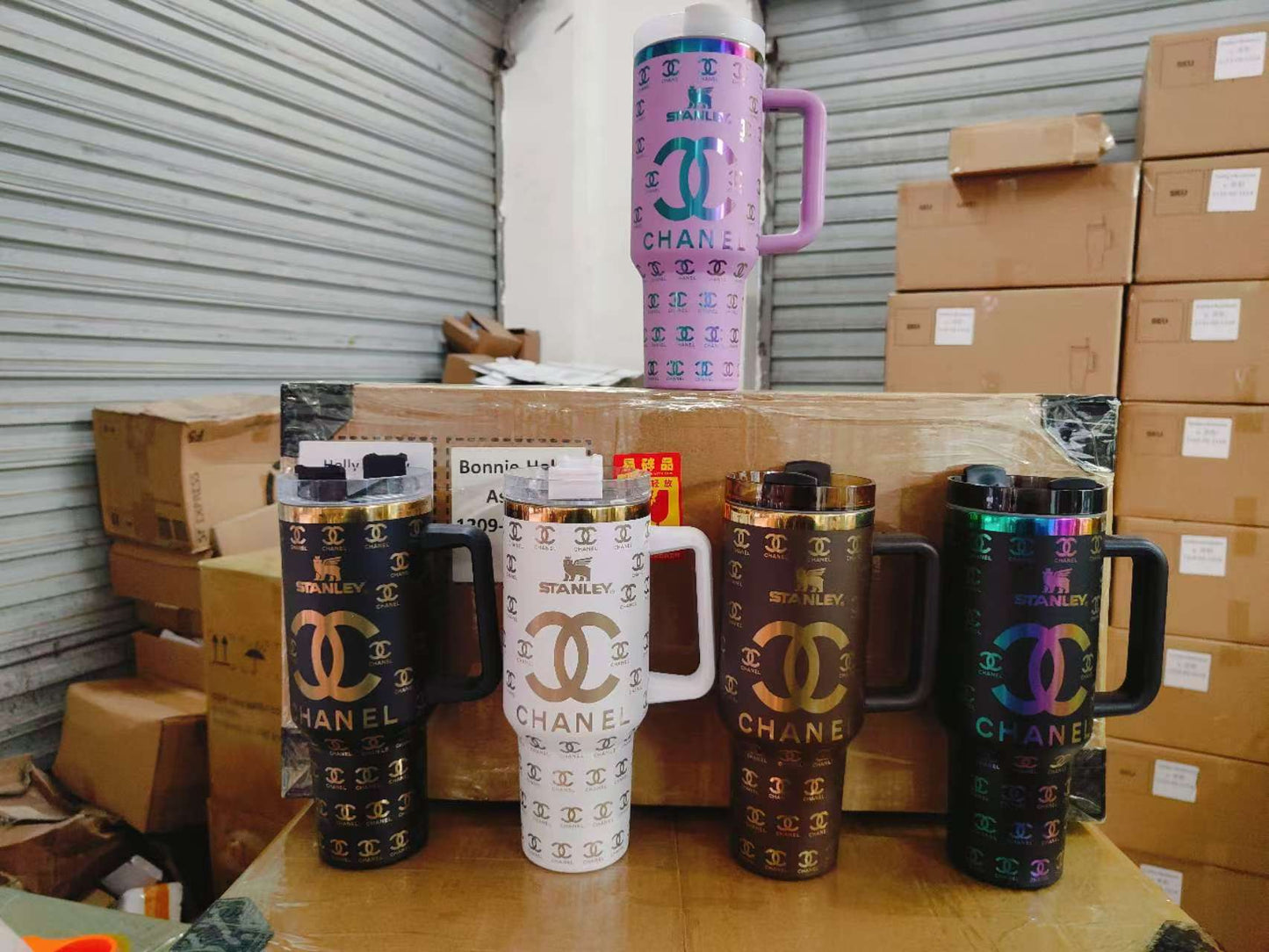 40oz LV / Hello Kitty / Stitch / Mikky / Chanel  / Gucci Laser Engraved Tumbler-20pcs