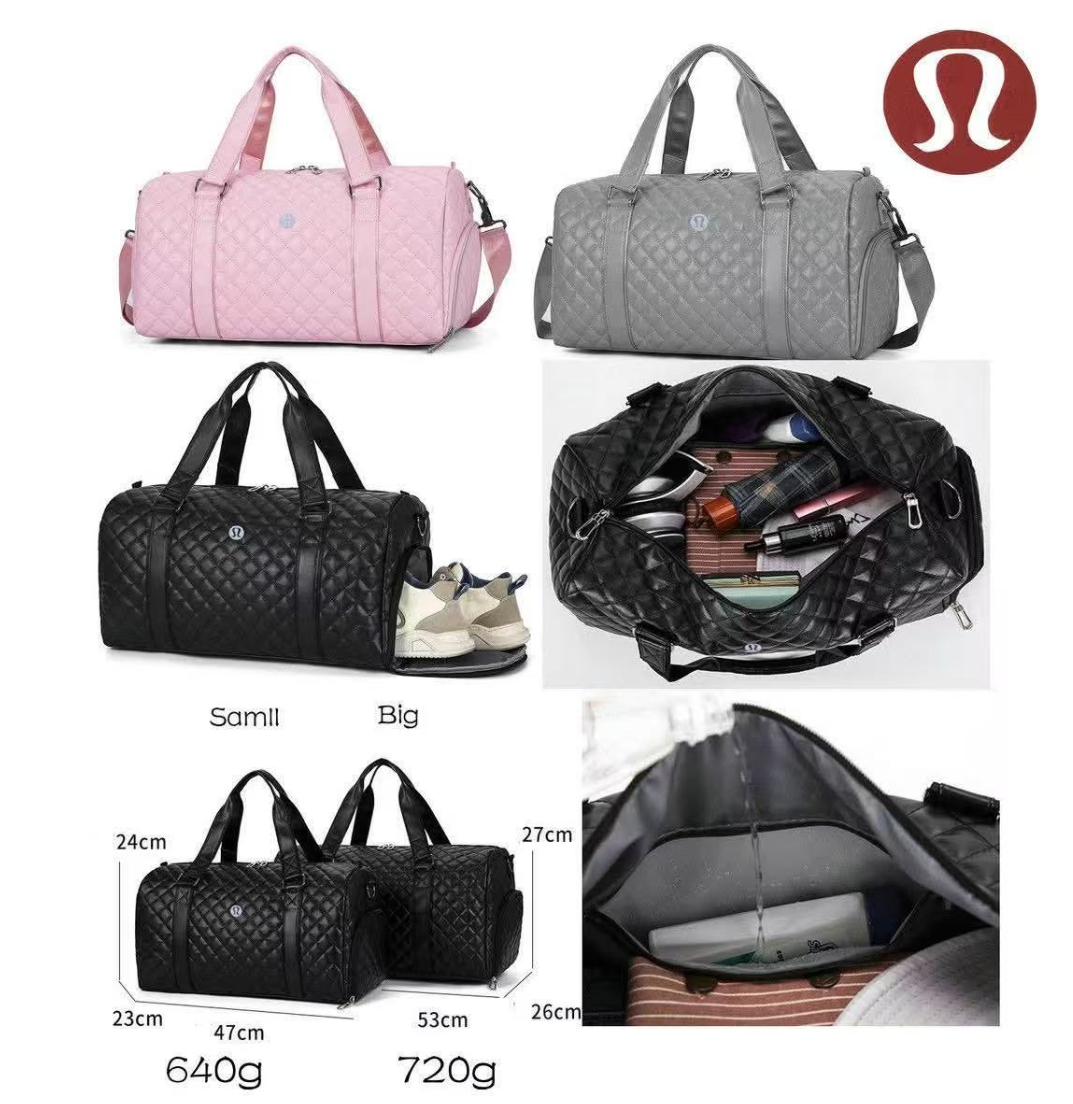 50pcs lulu bags and 50pcs lulu keychain